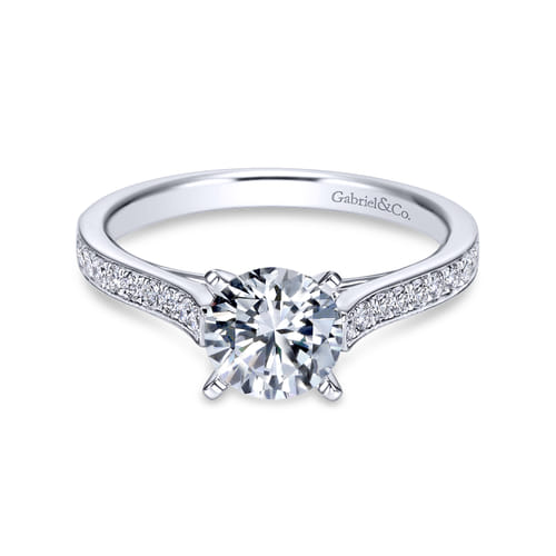 18K White Gold Round Diamond Engagement Ring
