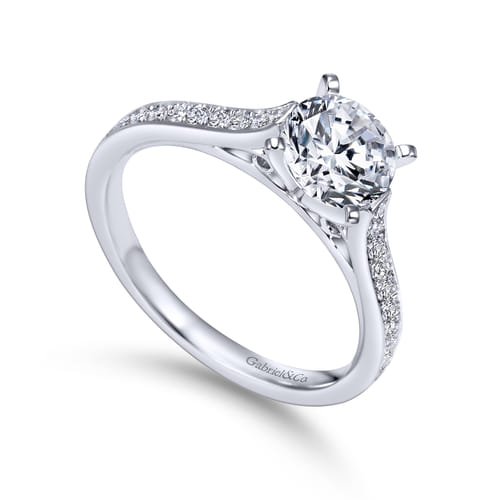 18K White Gold Round Diamond Engagement Ring