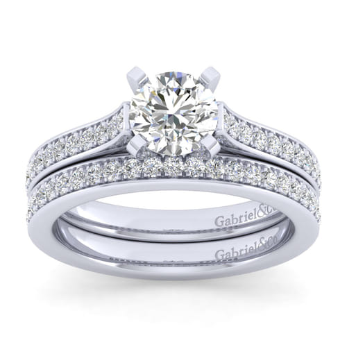 18K White Gold Round Diamond Engagement Ring