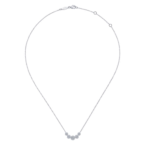 18K White Gold Round Diamond Halo Necklace