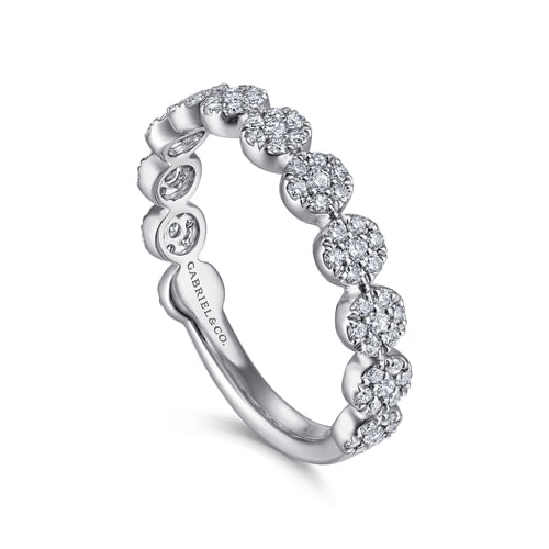 18K White Gold Round Diamond Pavé Cluster Stackable Ring