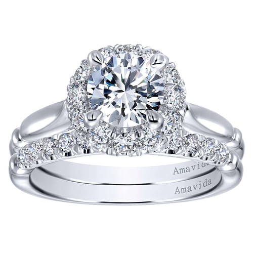 18K White Gold Round Halo Diamond Engagement Ring