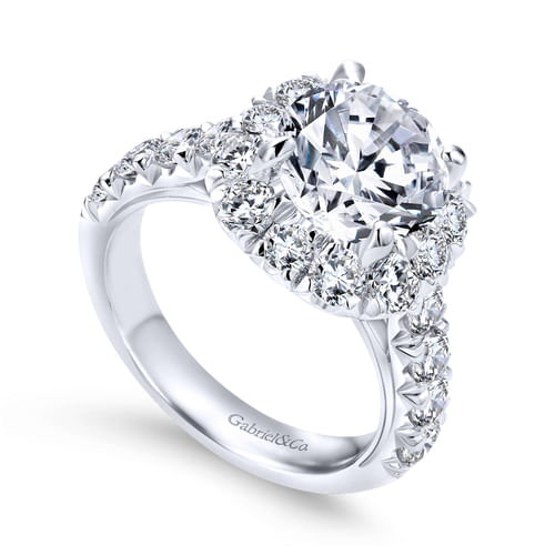 18K White Gold Round Halo Diamond Engagement Ring