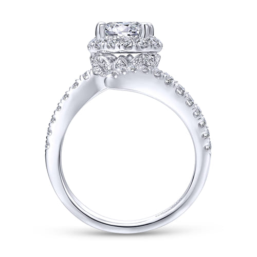 18K White Gold Round Halo Diamond Engagement Ring