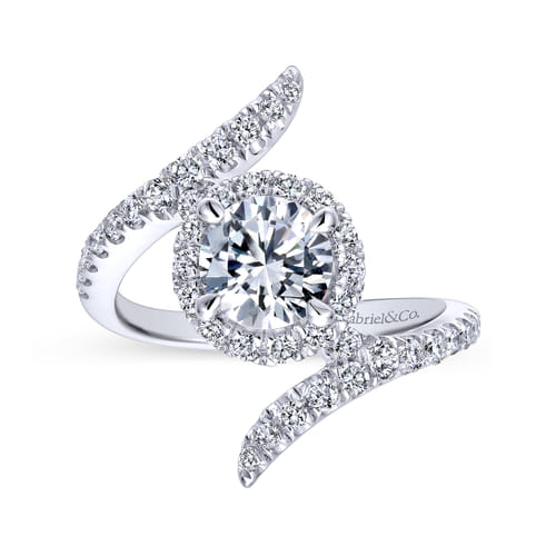 18K White Gold Round Halo Diamond Engagement Ring