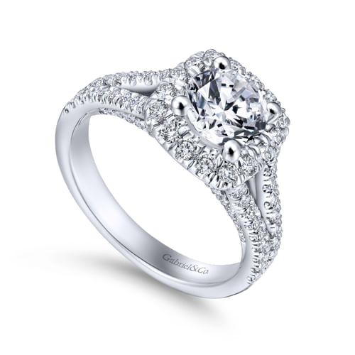 18K White Gold Round Halo Diamond Engagement Ring