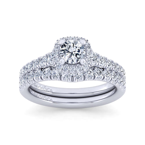 18K White Gold Round Halo Diamond Engagement Ring 18K White Gold Round Halo Diamond Engagement Ring