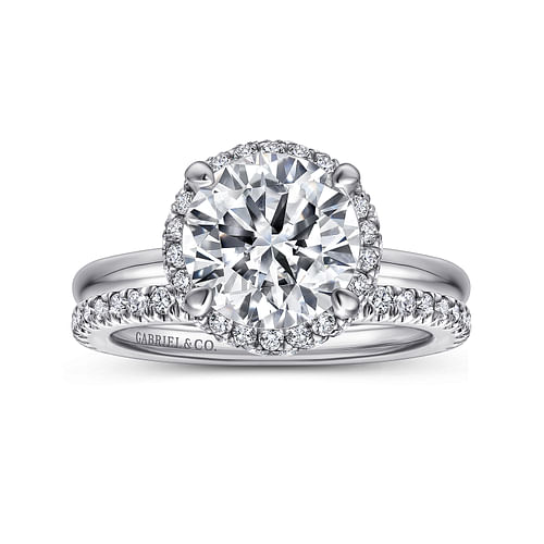 18K White Gold Round Halo Diamond Engagement Ring