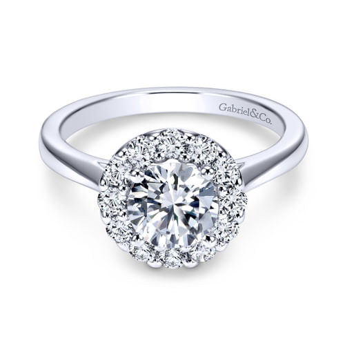 18K White Gold Round Halo Diamond Engagement Ring