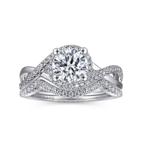 18K White Gold Round Halo Diamond Engagement Ring