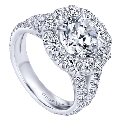 18K White Gold Round Halo Diamond Engagement Ring