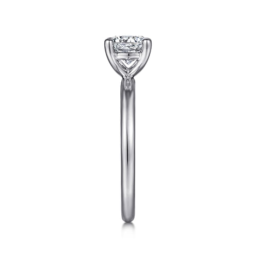 18K White Gold Round Solitaire Engagement Ring