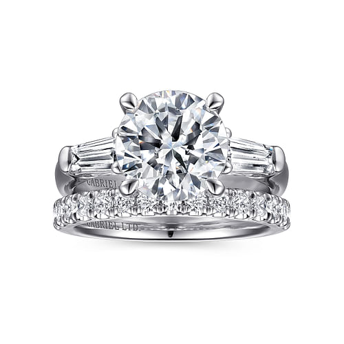 18K White Gold Round Three Stone Diamond Engagement Ring
