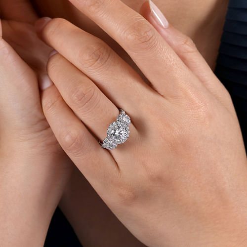 18K White Gold Round Three Stone Halo Diamond Engagement Ring