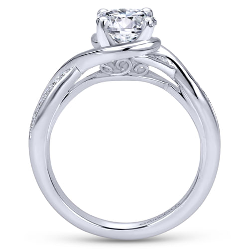 18K White Gold Round Twisted Diamond Engagement Ring