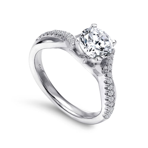 18K White Gold Round Twisted Diamond Engagement Ring