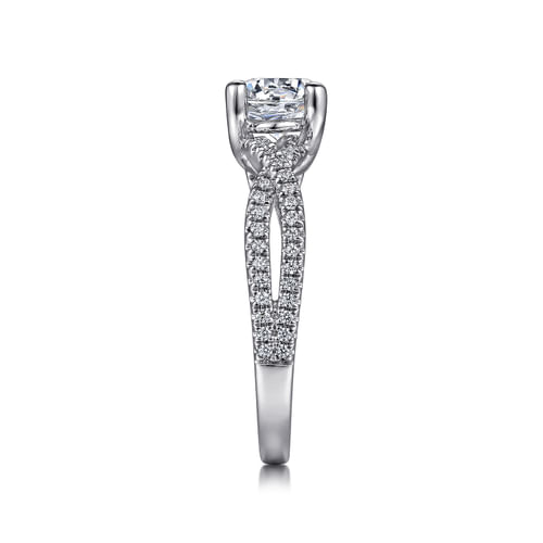 18K White Gold Round Twisted Diamond Engagement Ring
