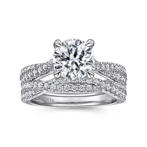 18K White Gold Twisted Round Diamond Engagement Ring