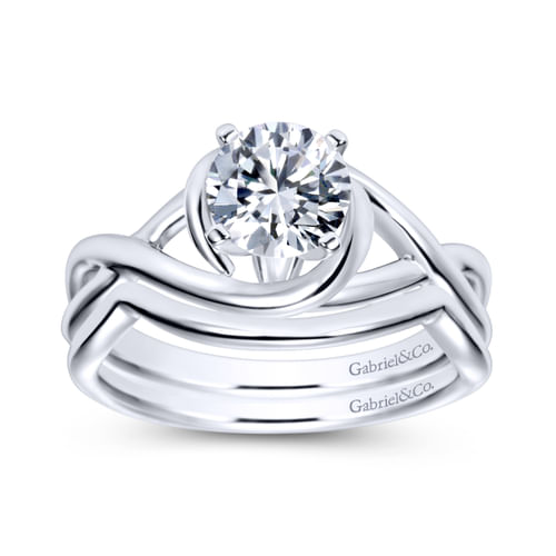 18K White Gold Twisted Round Diamond Engagement Ring