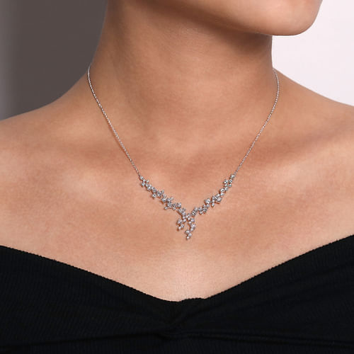 18K White Gold Waterfall Lariat Diamond Cluster Necklace