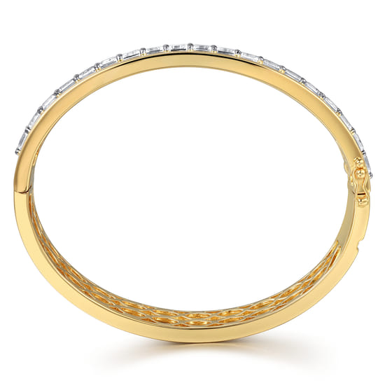 18K Yellow Gold Diamond Bangle angle 3