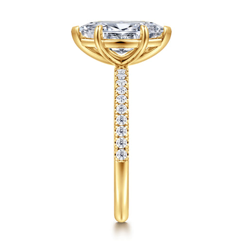 18K Yellow Gold Marquise Shape Diamond Engagement Ring 18K Yellow Gold Marquise Shape Diamond Engagement Ring