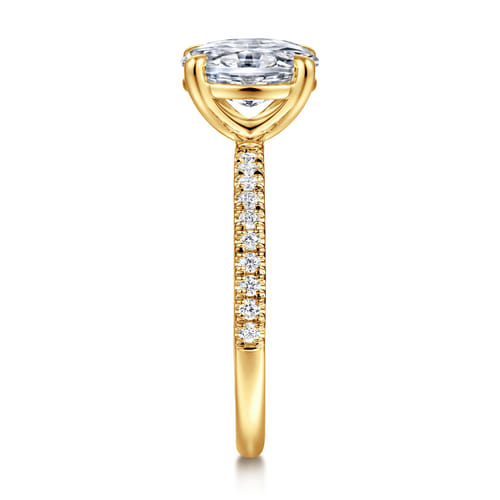 18K Yellow Gold Oval Diamond Engagement Ring 18K Yellow Gold Oval Diamond Engagement Ring