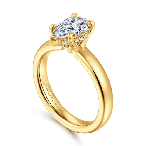 18K Yellow Gold Pear Shape Diamond Engagement Ring 18K Yellow Gold Pear Shape Diamond Engagement Ring