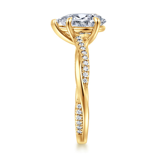18K Yellow Gold Pear Shape Twisted Diamond Engagement Ring