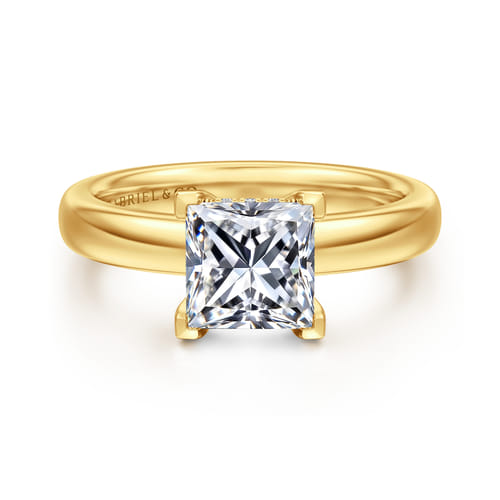 18K Yellow Gold Princess Cut Diamond Engagement Ring 18K Yellow Gold Princess Cut Diamond Engagement Ring