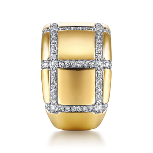 18K Yellow Gold Wide Band Ring with Checkered Diamond Pattern