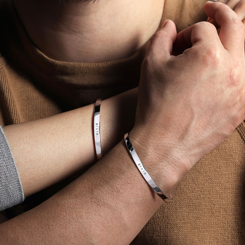 91 > 19 925 Sterling Silver Bangle