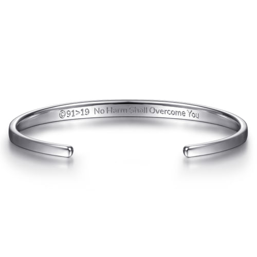 91 > 19 925 Sterling Silver Bangle