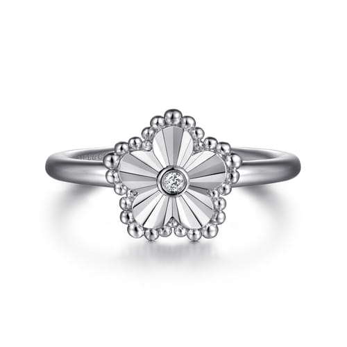 925 Serling Silver Diamond Bujukan Frame Flower Diamond Cut Ladies Ring 925 Serling Silver Diamond Bujukan Frame Flower Diamond Cut Ladies Ring