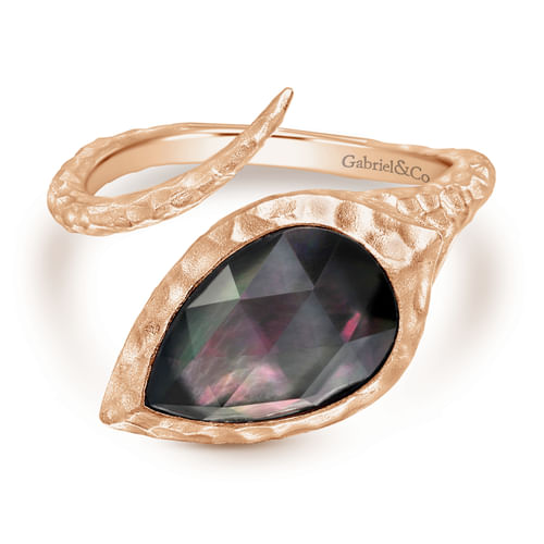 925 Silver Rose Plated Hammered Split Ring with Pear Rock Crystal/Black Pearl Stone