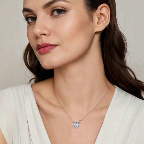 925 Sterling Silver Aquamarine and Diamond Pendant Necklace 