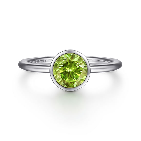 Gabriel - 925 Sterling Silver Bezel Set Peridot Solitaire Ring