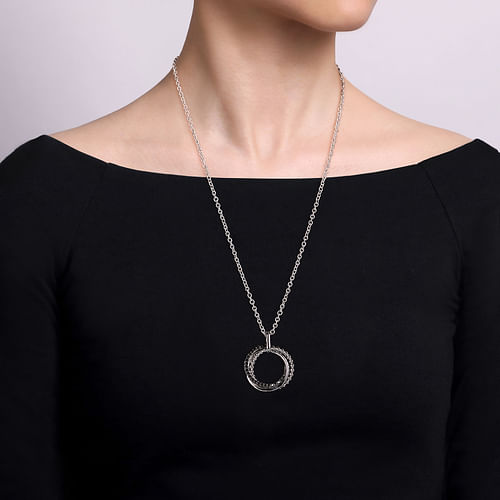 925 Sterling Silver Black Spinel Bujukan Link Pendant Necklace