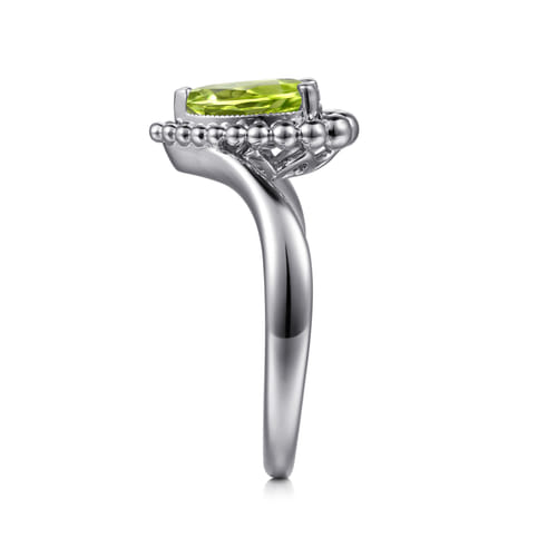 925 Sterling Silver Bujukan Peridot Chevron Ring 925 Sterling Silver Bujukan Peridot Chevron Ring