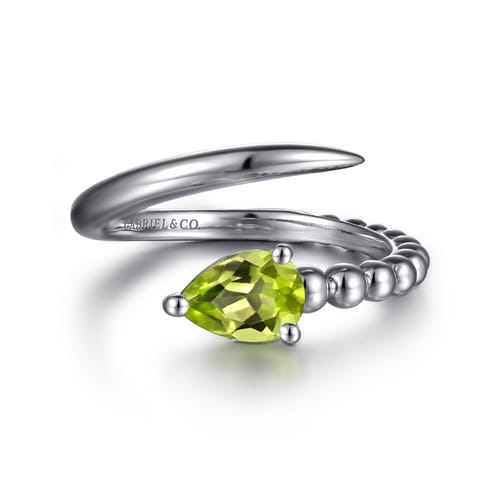 925 Sterling Silver Bujukan and Peridot Bypass Ring 925 Sterling Silver Bujukan and Peridot Bypass Ring