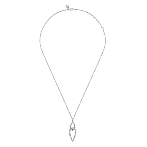 925 Sterling Silver Bujukan and White Sapphire Interlocking Pendant Necklace 925 Sterling Silver Bujukan and White Sapphire Interlocking Pendant Necklace