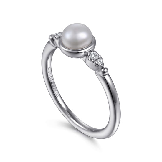 925 Sterling Silver Diamond Bujukan Pearl Ladies Ring angle 3