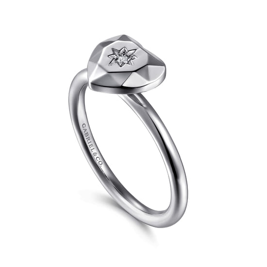 925 Sterling Silver Diamond Cut Heart Ring angle 3