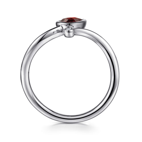 925 Sterling Silver Diamond and Garnet Teardrop Bypass Ring 925 Sterling Silver Diamond and Garnet Teardrop Bypass Ring