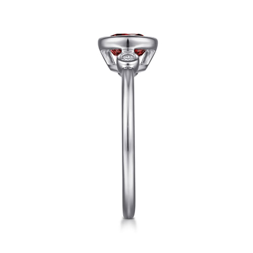 925 Sterling Silver Garnet and Diamond Ring