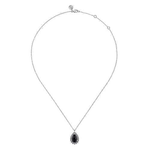 925 Sterling Silver Onyx Bujukan Teardrop Necklace With Pattern