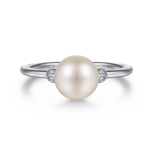 925 Sterling Silver Pearl Ring with Bezel Set Side Diamonds
