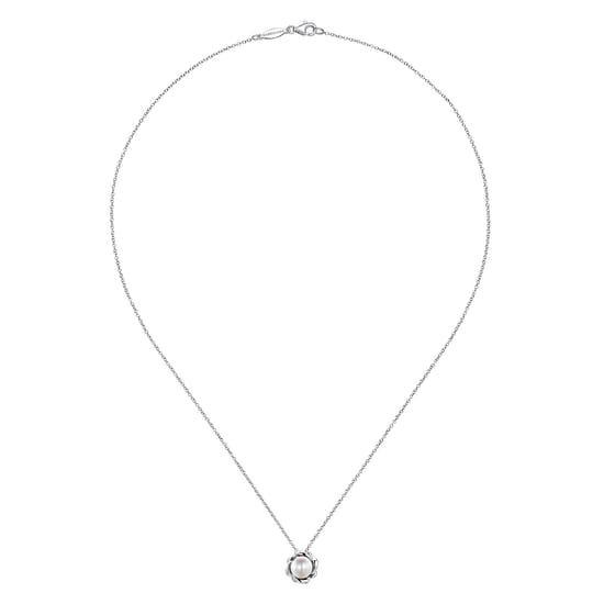 925 Sterling Silver Swirling Cultured Pearl Pendant Necklace angle 2