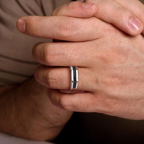 925 Sterling Silver and Black Spinel Men's Band