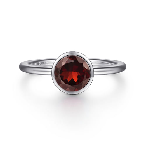 929 Sterling Silver Bezel Set Garnet Solitaire Ring